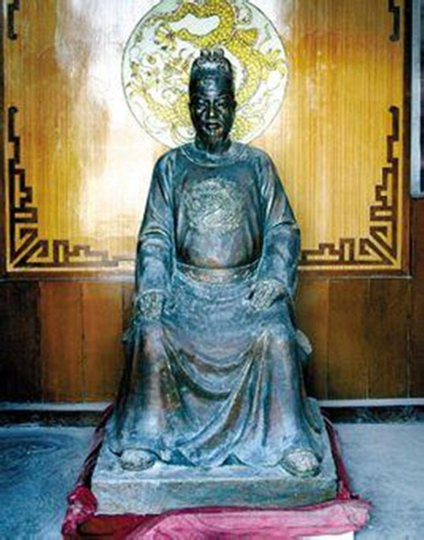 原创元朝和明朝之间其实还有一朝代其后人现居海外坚持说普通话