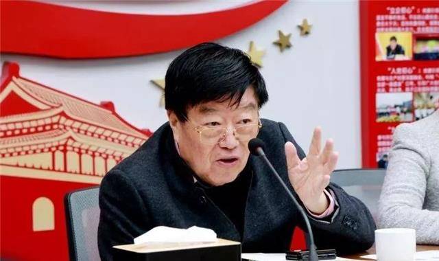 工厂建得像宫殿,却几乎不给员工分红_徐镜人_扬子江_企业