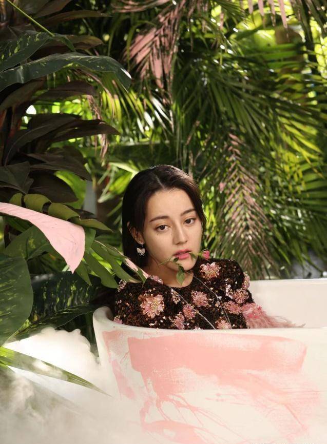 原来没有精修过的迪丽热巴长这样,我的"容貌焦虑"被