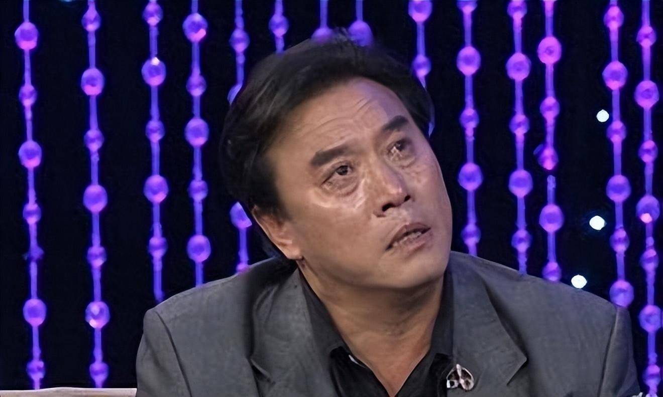 他曾是赵云的扮演者老丈人是影帝姐夫是陈佩斯为人低调