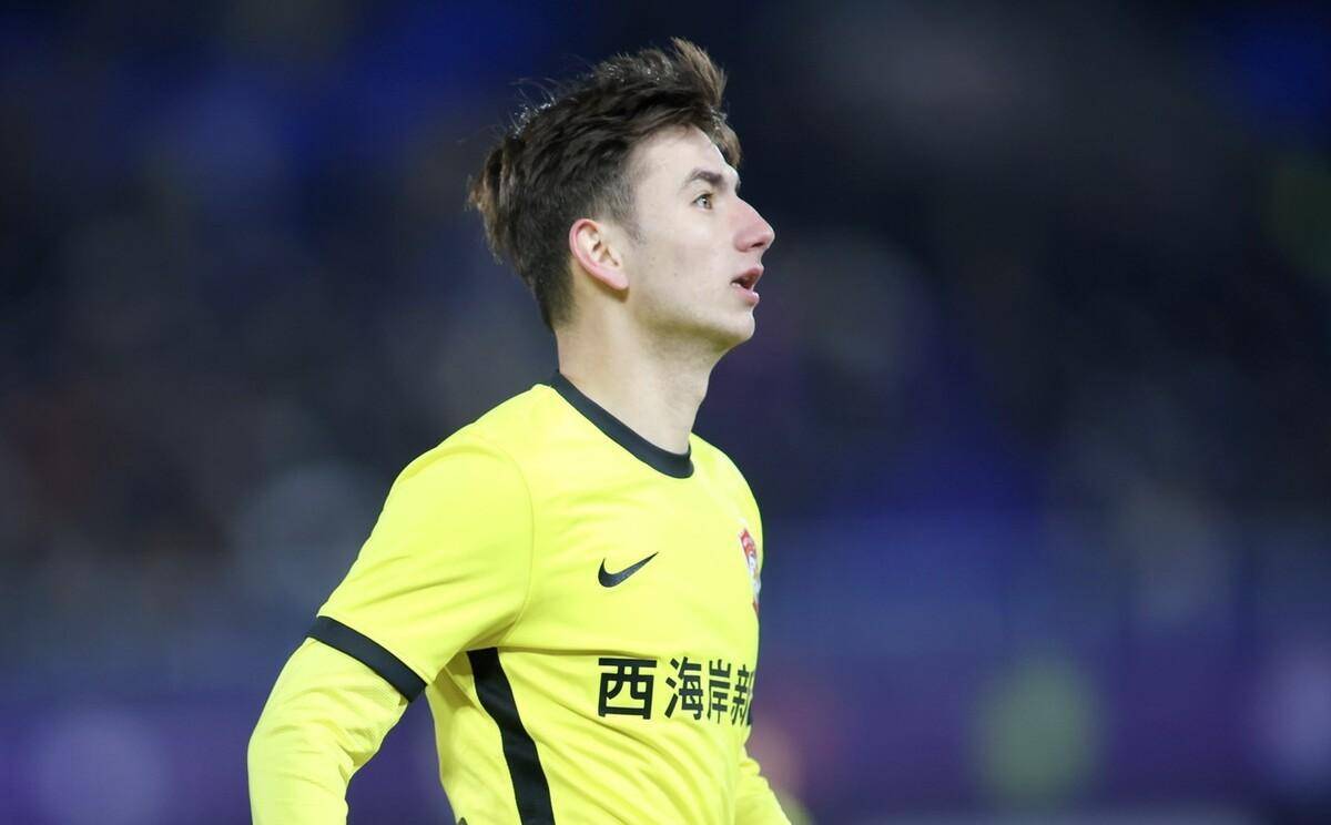 青岛西海岸:丢了目标,扬了志气,攻坚克难,再创辉煌_对手_威胁_尼尔森