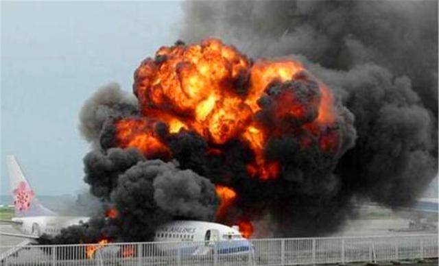 原创飞行员按错一个按钮机上264人无一生还座舱长是陈建州的父亲