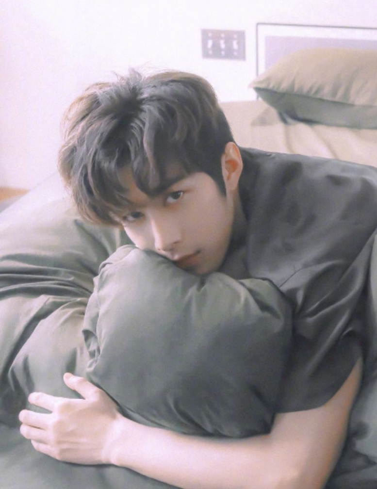 "高开低走"的明星,陈学冬归来仍是新人,他情商太低不讨喜_怀吉_作品