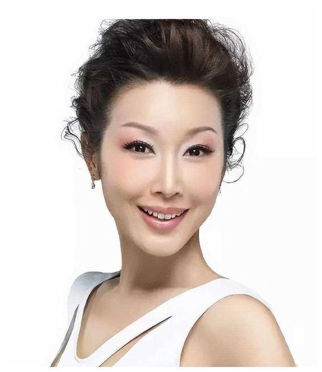 孙悦,因《祝你平安》走红,为爱嫁豪门,复出浪姐舞台!_生活_支持_经历