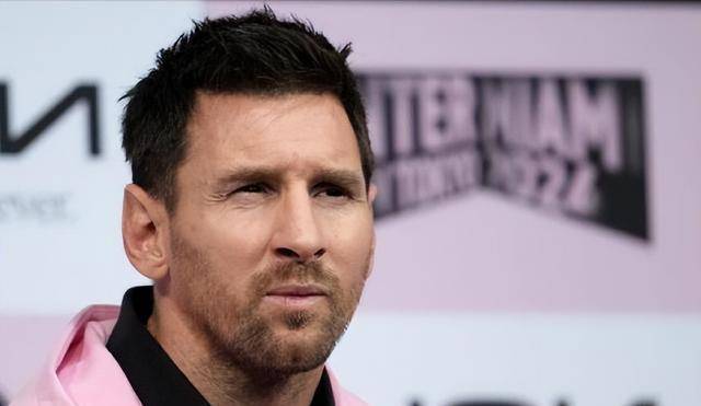 梅西日本行再度出席商业活动,终于知道他喜欢日本的原因啦 !