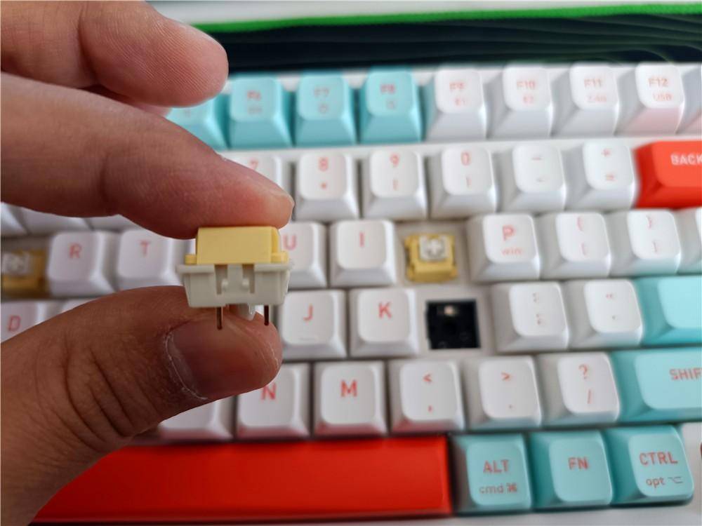 双飞燕飞飞三模无线机械键盘探索高效工作与极致美学