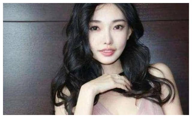 追梦女孩童菲,才华和努力照亮星途,成就非凡人生._王晶_故事_梦想