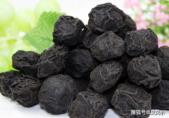 乌梅泡水的功效与作用及禁忌_人体_食用_减肥