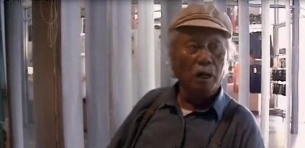 9年前成龙和亲哥在安徽相认,对方一贫如洗,他有没有帮助哥哥们_房道龙