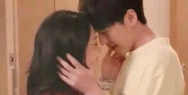 关晓彤吻戏人物情感与角色深度表演的艺术处理角色塑造助力