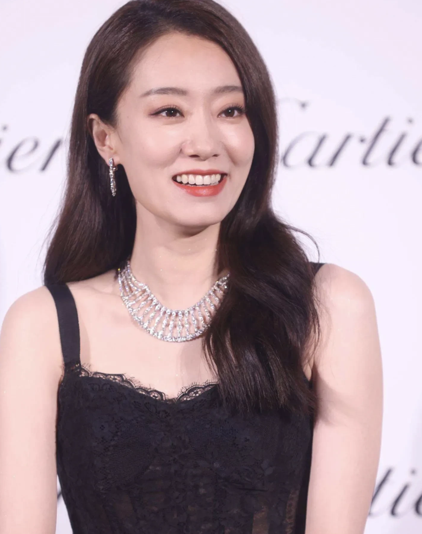 张小斐新身份曝光,"85花"领军人物将彻底洗牌!_贾玲_作品_电影