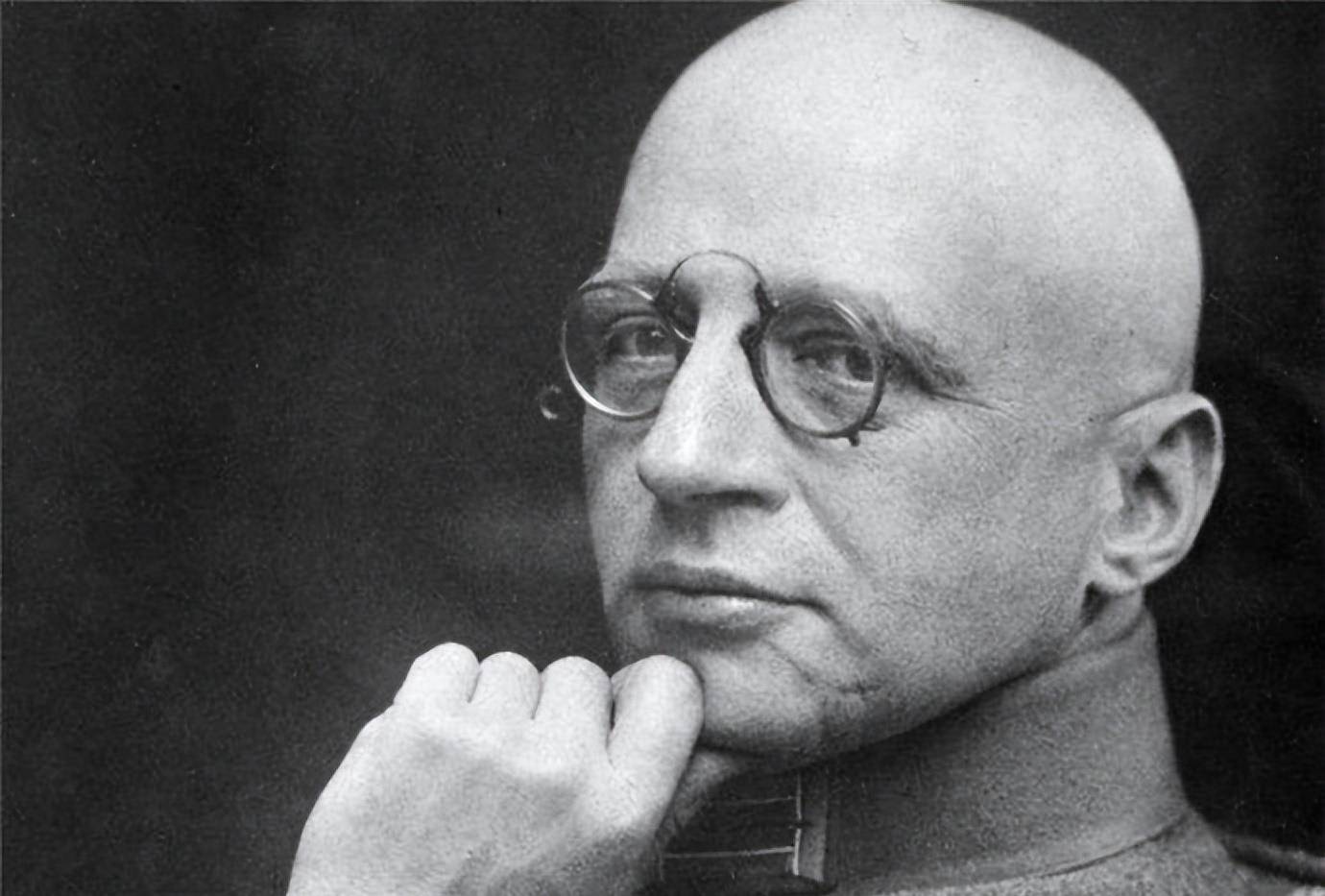 "犹太人十分富有智慧",这句话在哈伯父亲身上同时适用,在父亲经商头脑