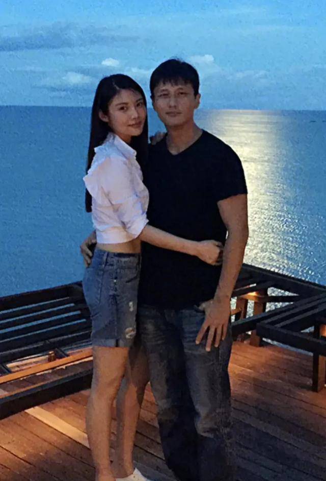 女星徐冬冬订婚了!网友调侃方式送祝福!