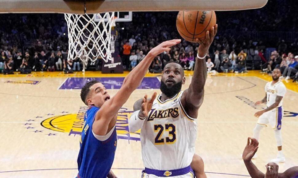 原创勒布朗詹姆斯得分达到40000分延续nba总得分第一人的纪录