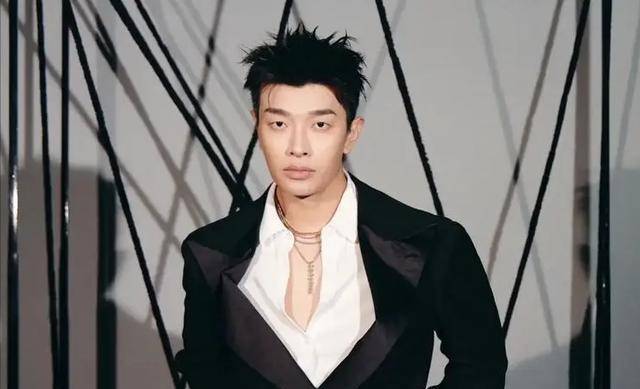继吴亦凡之后又一劣迹艺人,致多位女生感染hpv病毒_舒克_女孩_医生