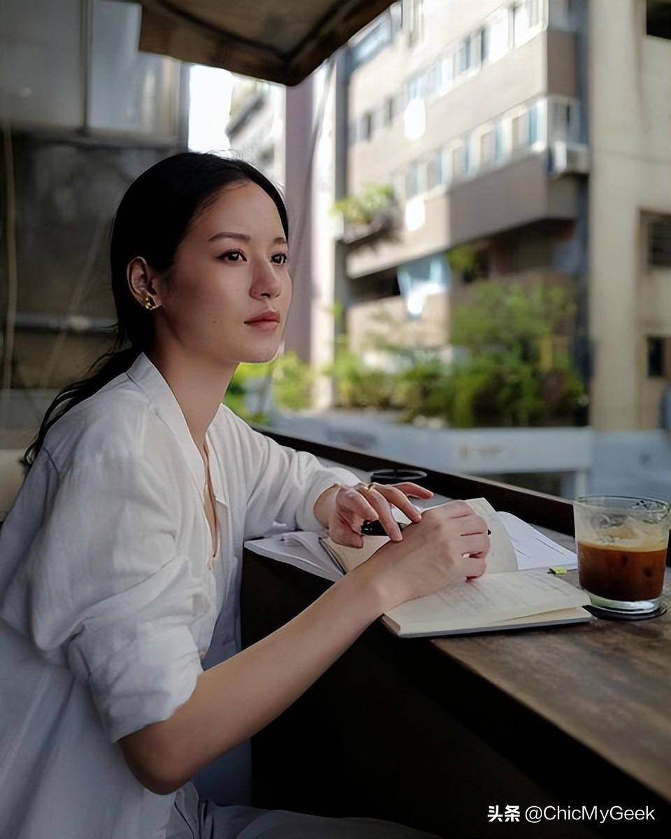 她曾是陈妍希身边不起眼的素人伴娘,如今成奥斯卡获奖演员_袁子芸