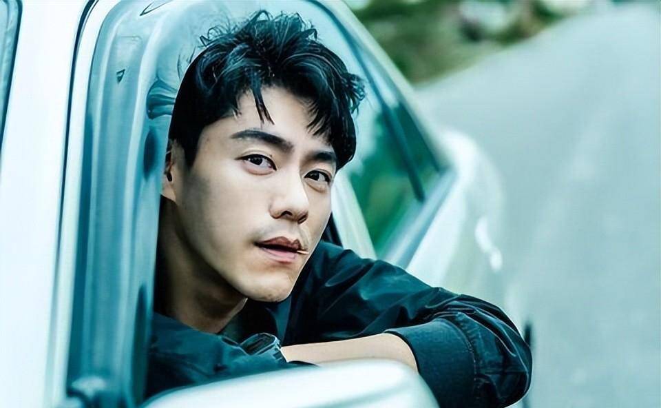 被称小彭于晏,周冬雨,马思纯和他搭戏拿影后,但他一直是18线_李程彬