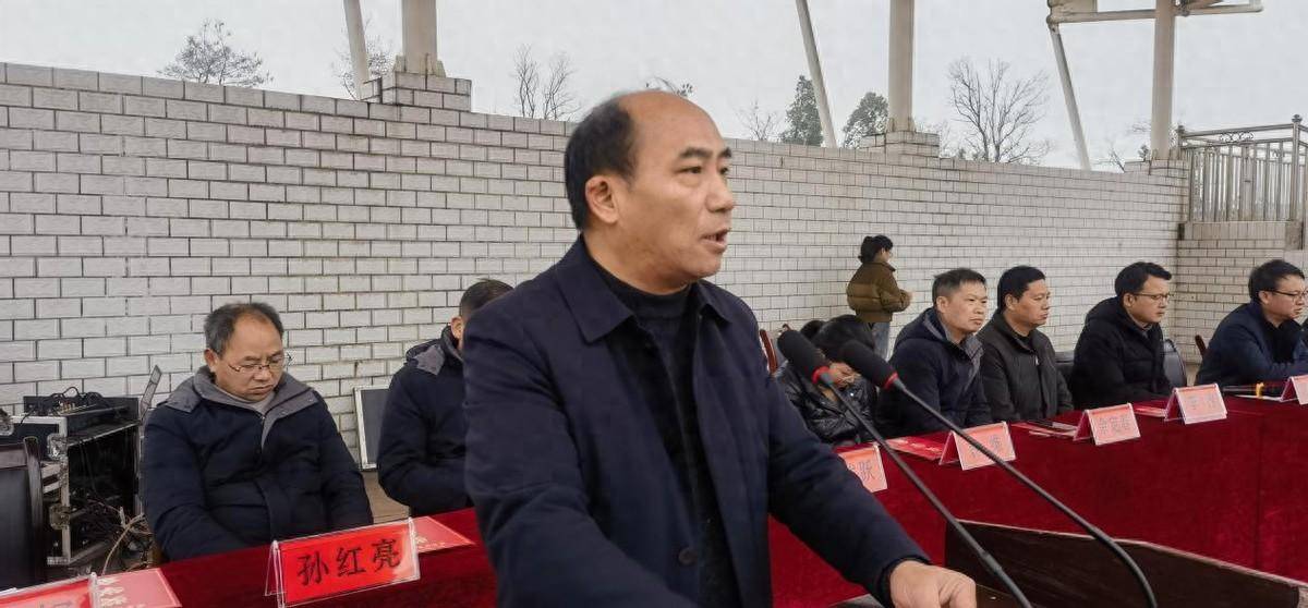 风华正茂龙腾飞砥砺前行谱新篇邵东三中举行2024年春季开学典礼