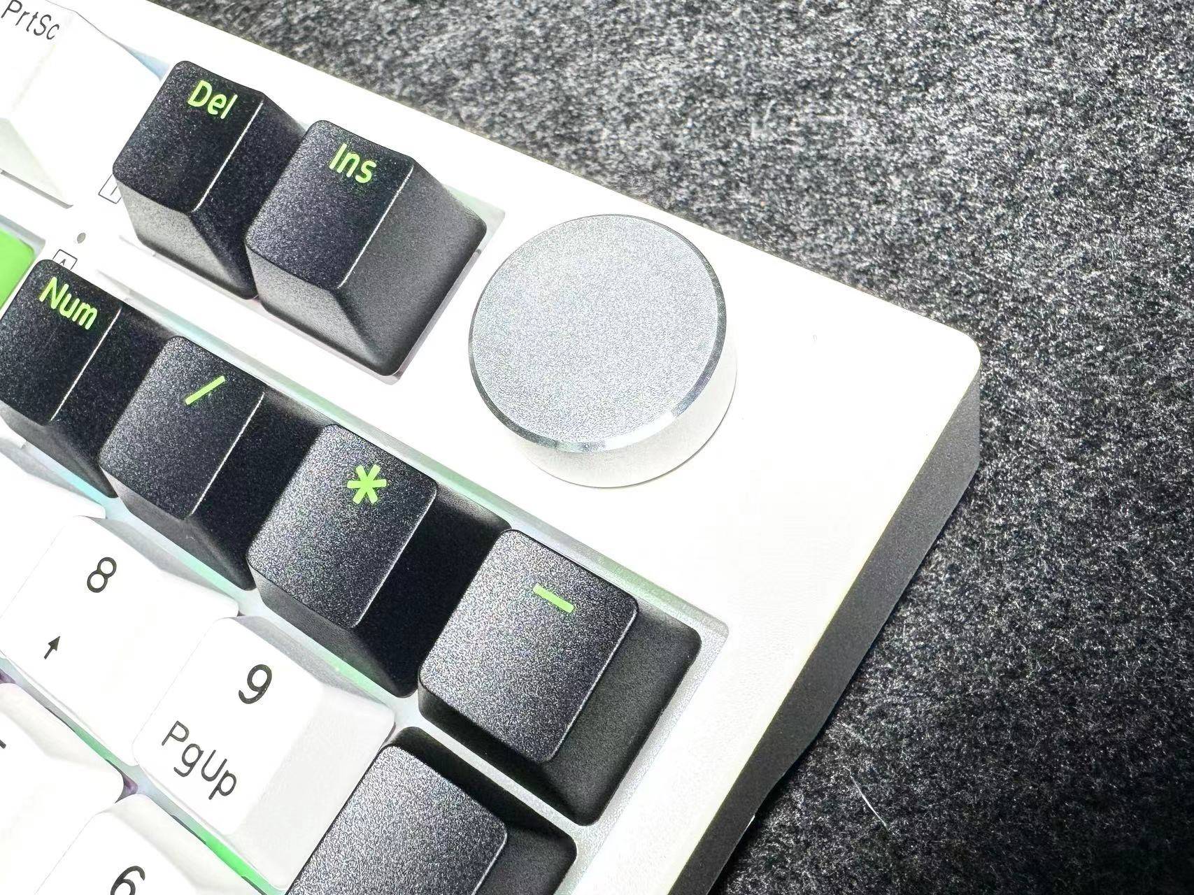 春暖花开，熊猫粉丝的我，入手了这块丛林熊猫键盘