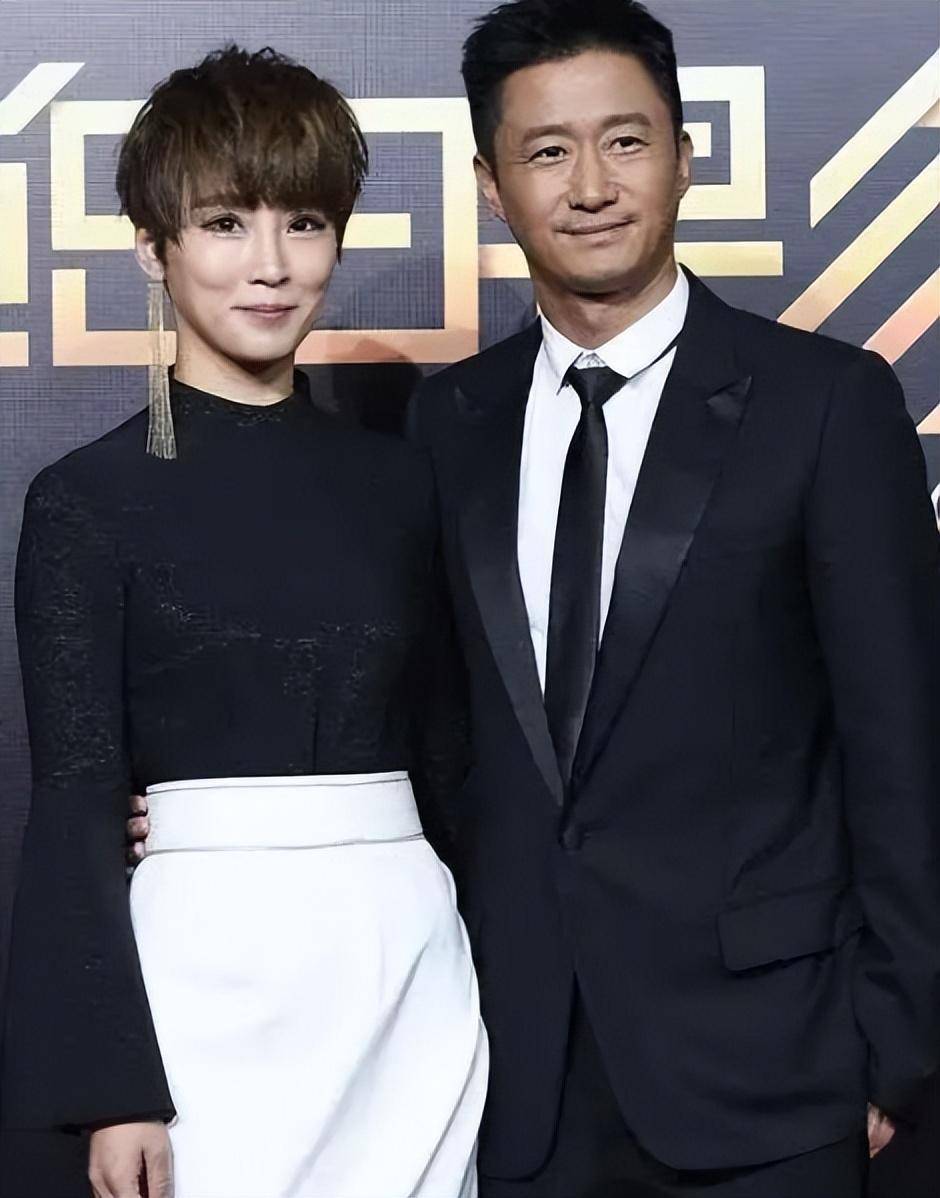 谢楠发长文回应吴京"塌房",否认吴京不尊重女性,不爱老婆_生活_婚姻