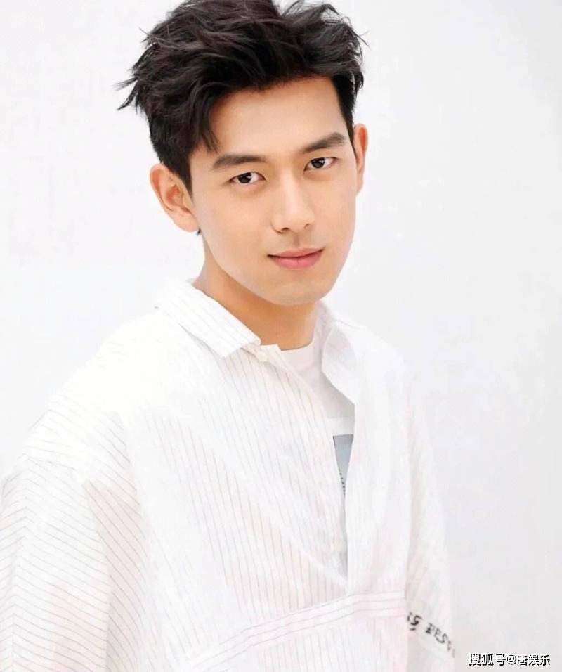 原创李现真诚道歉感动粉丝很遗憾没有跟他们见面道歉倍感欣慰