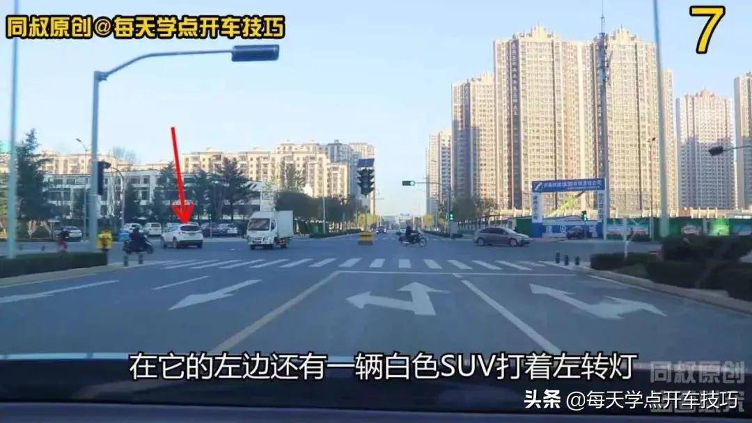 左转弯让直行,左转时被直行车辆撞到,这种责任该怎么定?