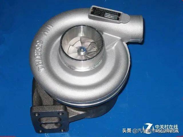 一,涡轮增压发动机的机油 必须选用性能更高的耐高温,抗氧化好的优质