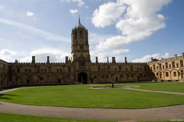 英国牛津大学博士后开启人生新篇章