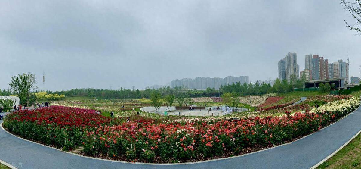 原创小说带着瑜伽去旅行第734736章汉服不许进