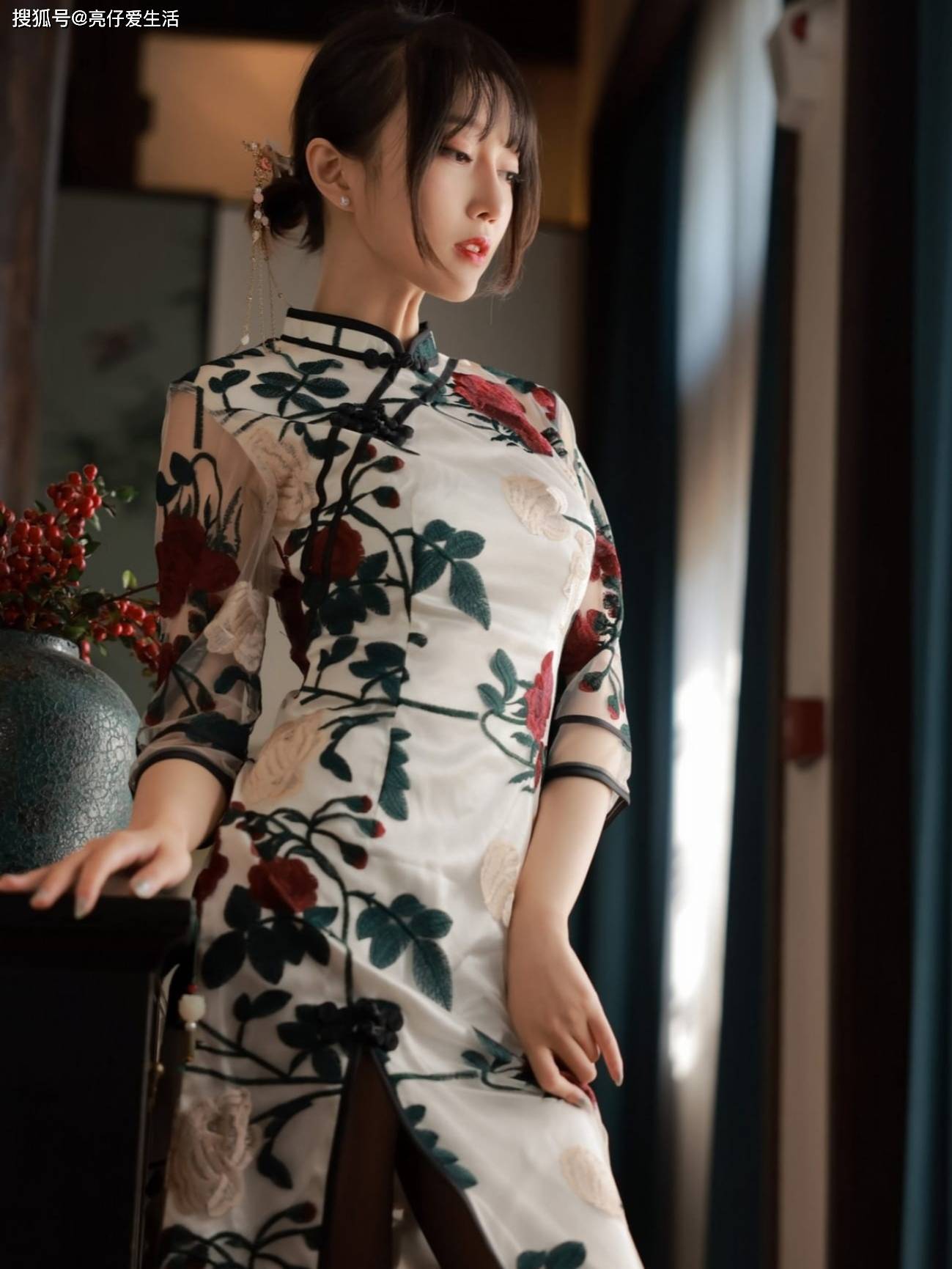 原创旗袍美人的红果时光