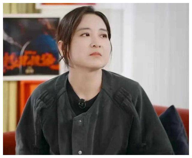 红毯女星疯狂普通大胆深v全露背瞩目一夜