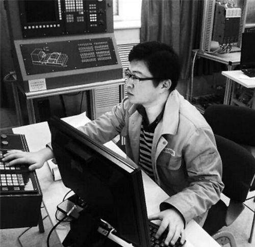 原创9年前660分上北大的天才周浩坚持退学上技校如今怎么样