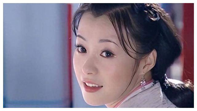 郝蕾自离婚后独立养育双胞胎儿子,近况曝光,大家快来看看!