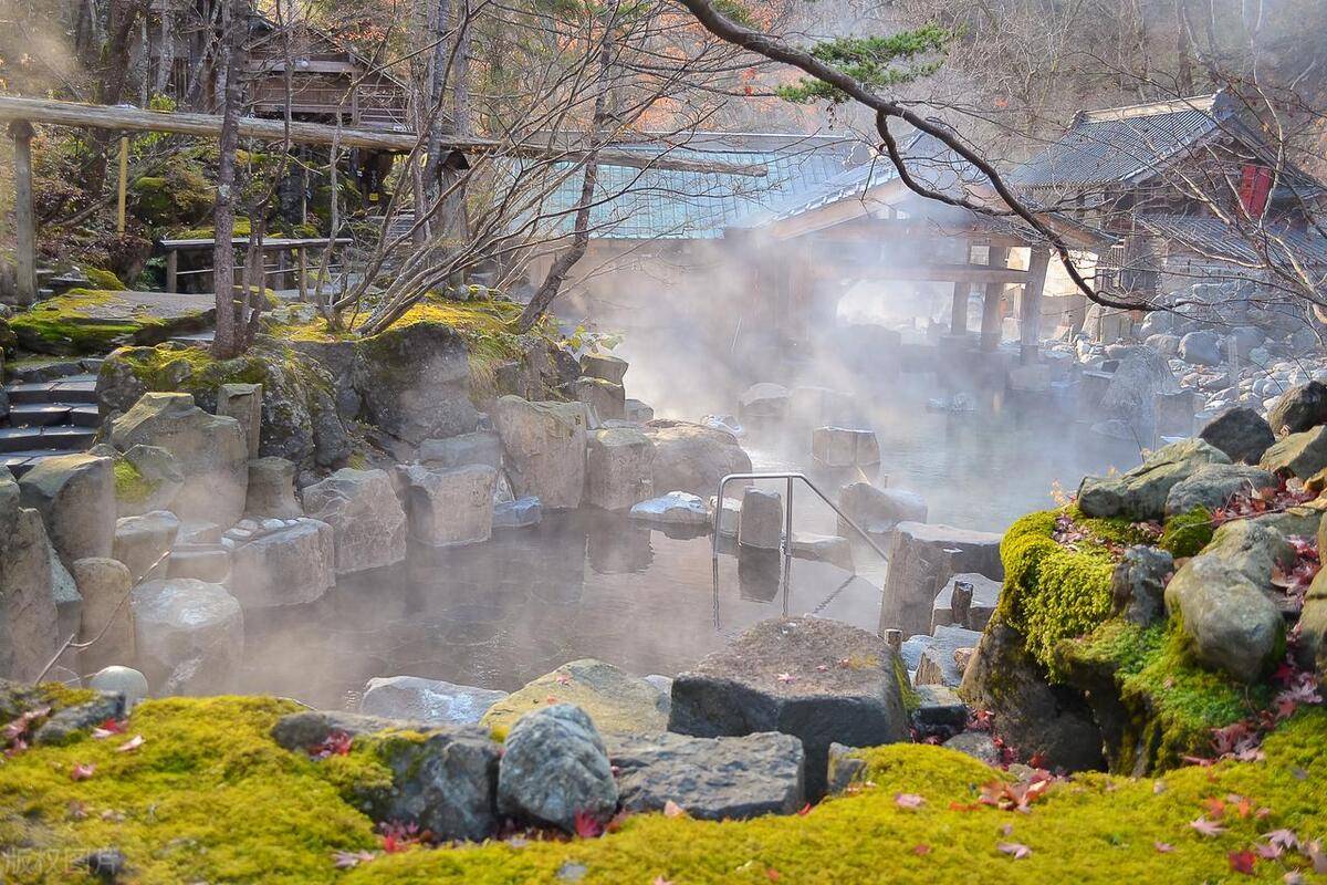 温泉酒店的历史与文化从古代到现代温泉如何成为疗愈的象征