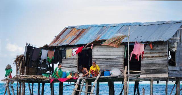 没有寻找到公主,唯恐回去后被国王怪罪乃至处死,便世代定居在了海边
