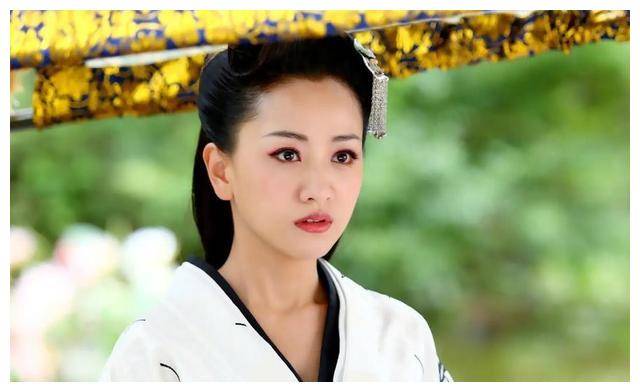 她太佛系,近在眼前,但大红大紫._杨蓉_态度_机会