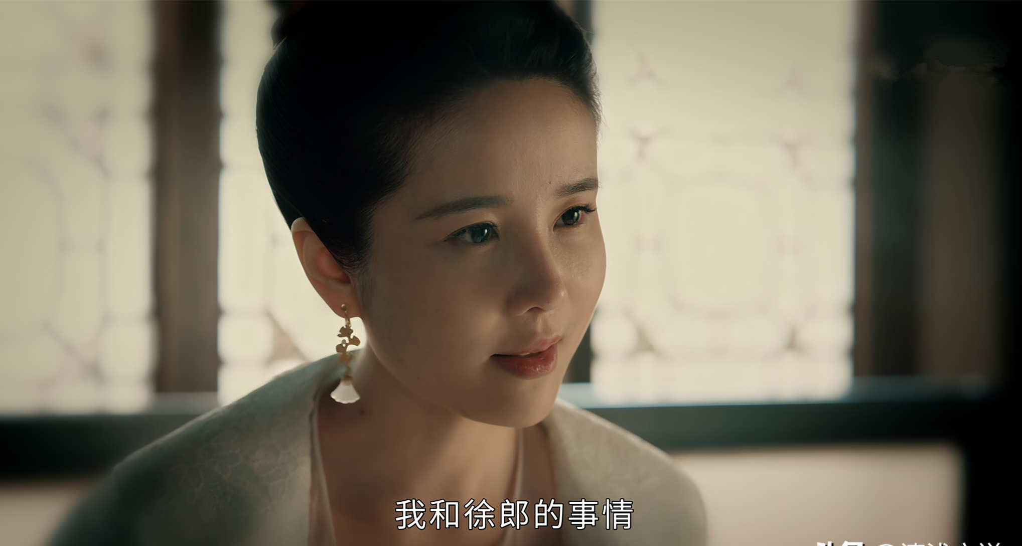 所以赖夫人与银莲花彻底断绝了关系,但她对许凯还是一如既往