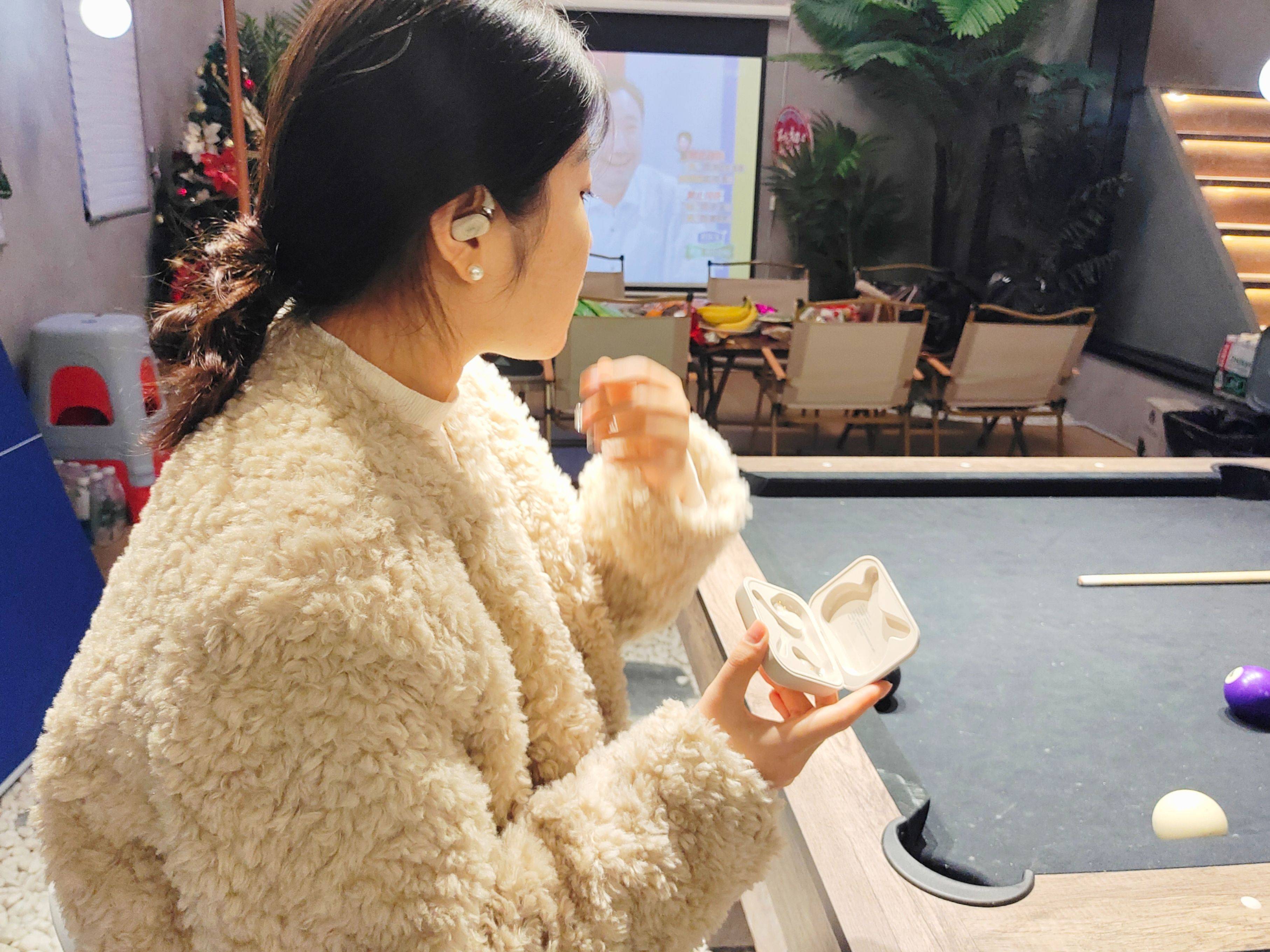 西圣Air开放式耳机，贴耳不入耳，音乐流畅杜绝漏音