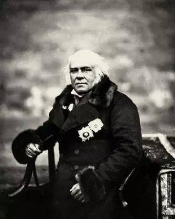 原创他是火烧圆明园的策划者3年后其公寓被雷电击中因病葬身火海