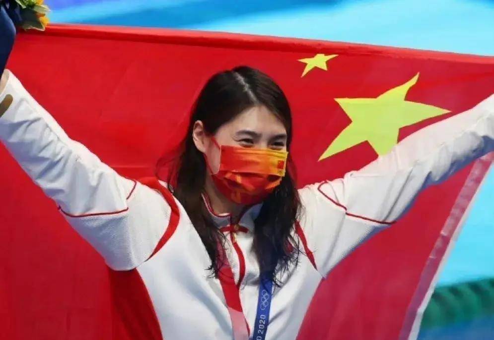 奥运冠军张雨霏荣获全国三八红旗手标兵称号