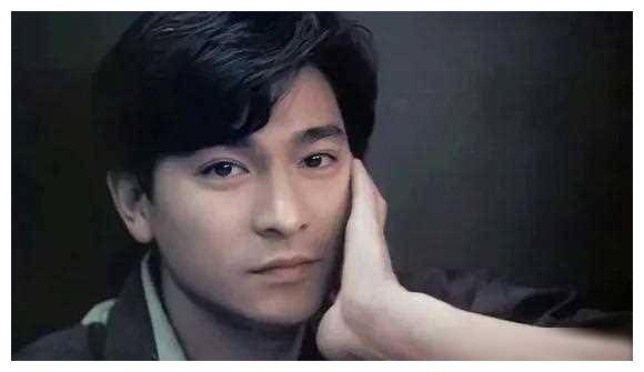 刘德华62岁晒出一天三餐网友惊呼太狠年轻如40岁