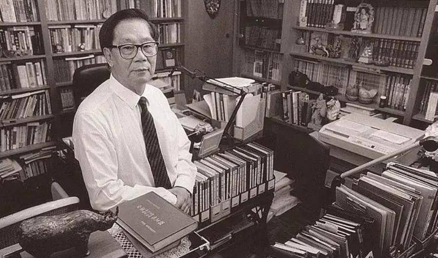 原创1977年60岁的柏杨出狱一无所有小19岁张香华我就嫁老丑穷