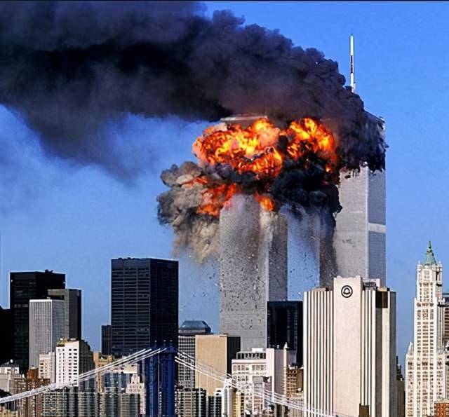 原创911事件遇难者中的一位华裔空姐她是首先报告飞机被劫的人