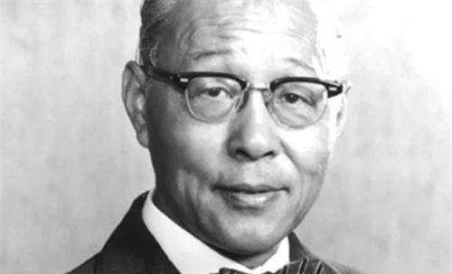 他是祖国资助的留学生,赴美后加入美国国籍,赚得百亿却患癌去世_王安