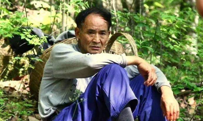 原创周正龙13年前拍老虎被嘲讽出狱后再次上山寻虎现活成啥样