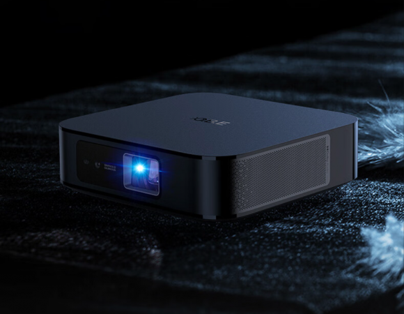 67dlp投影仪行业大会,大眼橙投影4k自研光机首发亮相引发关注