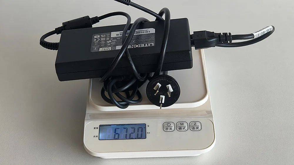 三风扇方向对了雷神猎刃16评测武装13代酷睿芯皇7499元游戏本标杆