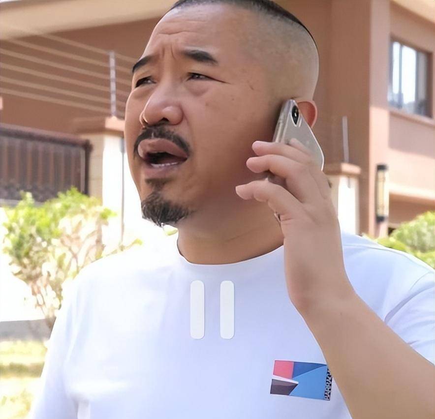 王小利:与前妻结婚7年分手,再婚娶李琳为妻,如今苦尽甘来_表演_二人转