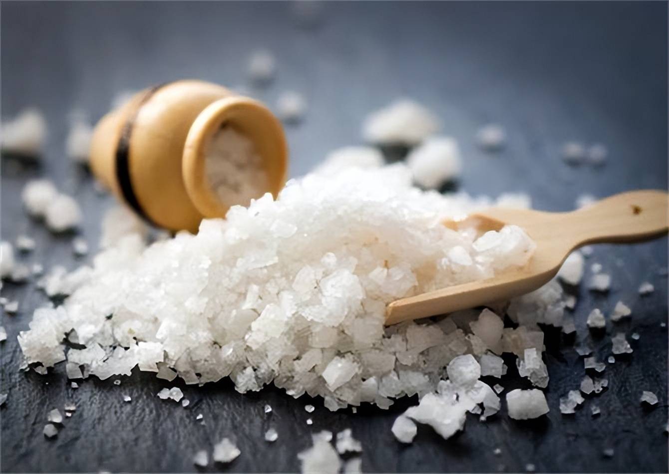 原创海盐湖盐井盐有啥不同哪种盐更好湖盐为什么比海盐贵