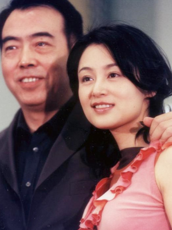 陈红逐步和陈凯歌接触往来,陈红的温柔细腻令陈凯歌没有什么精神负担